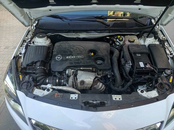 2014 Opel Insignia I Рестайлинг, белый, 1300000 рублей - вид 10