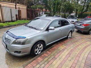 2007 Toyota Avensis II Рестайлинг, серебристый, 1000000 рублей, вид 1