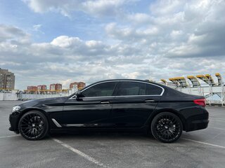 2018 BMW 5 серии 530i VII (G30/G31/G38), чёрный, 3150000 рублей, вид 4