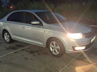 2014 Skoda Rapid I, серебристый, 850000 рублей, вид 2