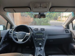 2011 Toyota Avensis III, чёрный, 930000 рублей, вид 4