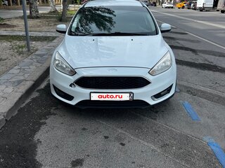 2017 Ford Focus III Рестайлинг, белый, 750000 рублей, вид 3
