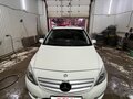 2012 Mercedes-Benz B-Класс 200 II (W246), белый, 700000 рублей - вид 2