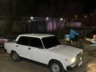 2003 Lada (ВАЗ) 2107, белый, 118000 рублей, вид 1