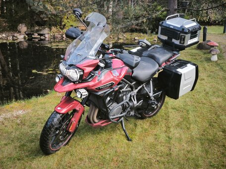 2017 Triumph Tiger Explorer, красный, 1500000 рублей, вид 1