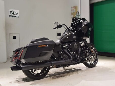 2024 Harley-Davidson Road Glide, чёрный, 2640000 рублей, вид 4