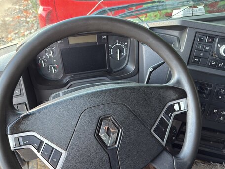 2017 Renault C-Series, жёлтый, 5329500 рублей, вид 5