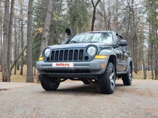 2004 Jeep Liberty (North America) I, зелёный, 699000 рублей, вид 2