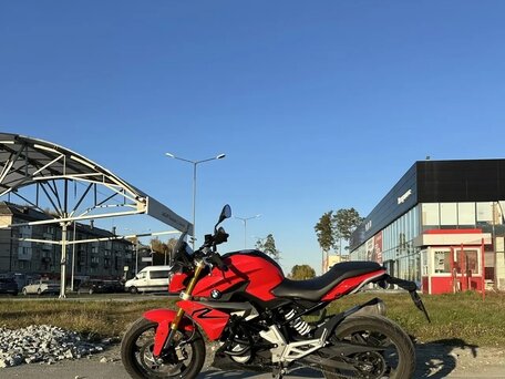2020 BMW G 310 R, красный, 470000 рублей, вид 2