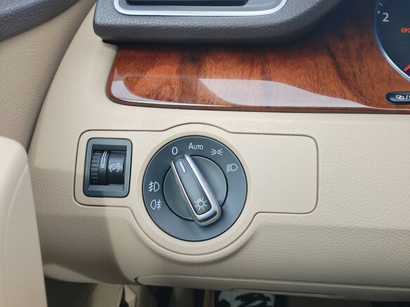 2013 Volkswagen Passat B7, чёрный, 2000000 рублей - вид 19