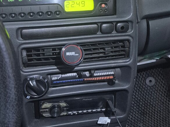 2001 Lada (ВАЗ) 2115, серебристый, 125000 рублей - вид 17