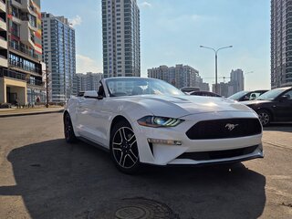 2020 Ford Mustang VI Рестайлинг, белый, 2450000 рублей, вид 2