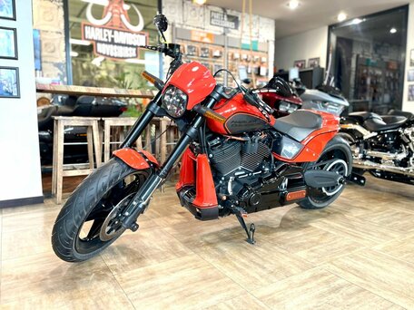 2020 Harley-Davidson FXDR 114, красный, 2450000 рублей, вид 2