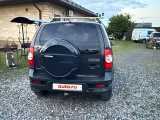 2010 Chevrolet Niva I Рестайлинг, коричневый, 575000 рублей, вид 4