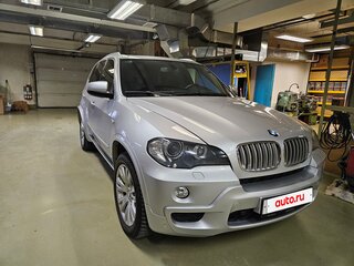 2009 BMW X5 4.8i II (E70), серебристый, 3300000 рублей, вид 3