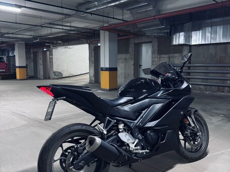 2020 Yamaha YZF-R3, чёрный, 590000 рублей, вид 4