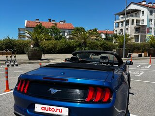 2018 Ford Mustang VI Рестайлинг, синий, 2450000 рублей, вид 4