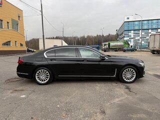 2019 BMW 7 серии Long 730Ld xDrive VI (G11/G12) Рестайлинг, чёрный, 4400000 рублей, вид 3