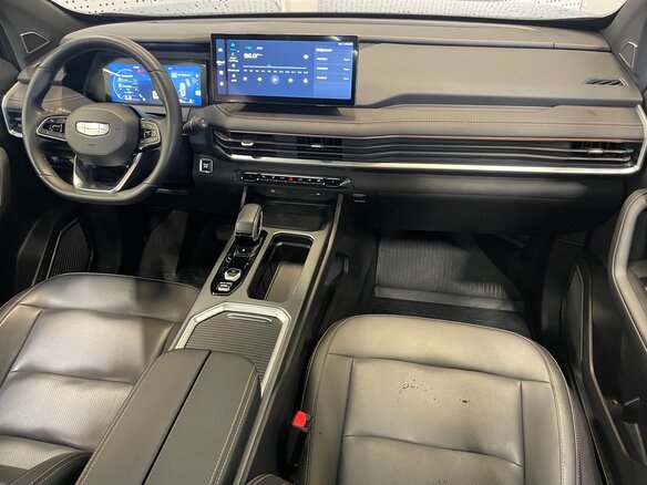 2023 Geely Okavango I Рестайлинг, серый, 2285000 рублей - вид 9