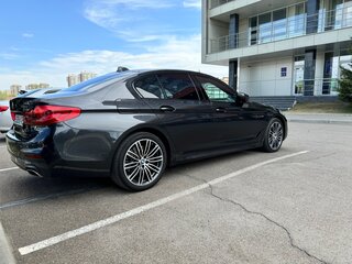 2019 BMW 5 серии 530d xDrive VII (G30/G31/G38), серый, 4500000 рублей, вид 3