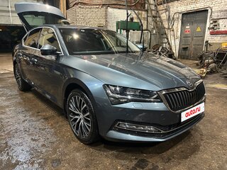 2019 Skoda Superb III Рестайлинг, серый, 3000000 рублей, вид 2