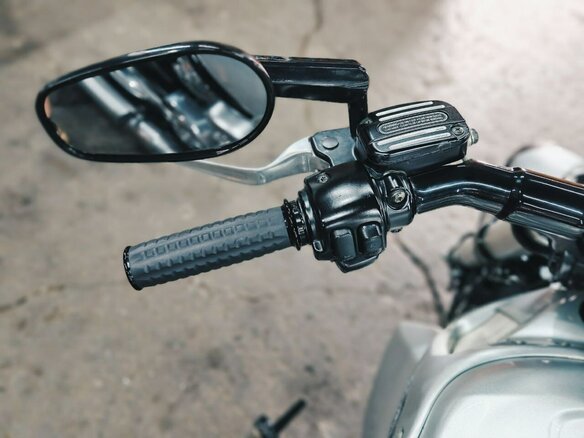 2009 Harley-Davidson V-Rod Muscle, серебристый, 1180000 рублей - вид 23