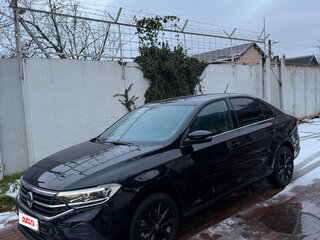 2022 Volkswagen Polo VI, чёрный, 2300000 рублей, вид 4