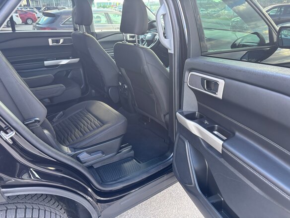 2021 Ford Explorer VI, чёрный, 4600000 рублей - вид 28