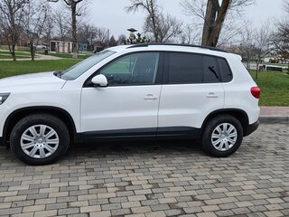 2011 Volkswagen Tiguan I Рестайлинг, белый, 990000 рублей, вид 5