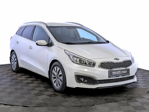 2018 Kia Ceed II Рестайлинг, белый - вид 2