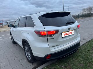 2014 Toyota Highlander III (XU50), белый, 3500000 рублей, вид 4