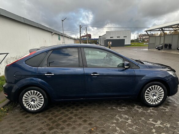 2009 Ford Focus II Рестайлинг, синий, 500000 рублей - вид 4