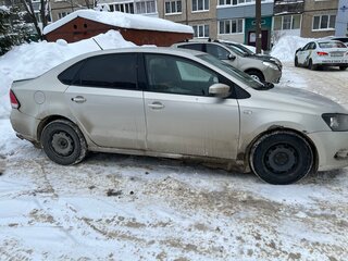 2014 Volkswagen Polo V, серебристый, 460000 рублей, вид 2