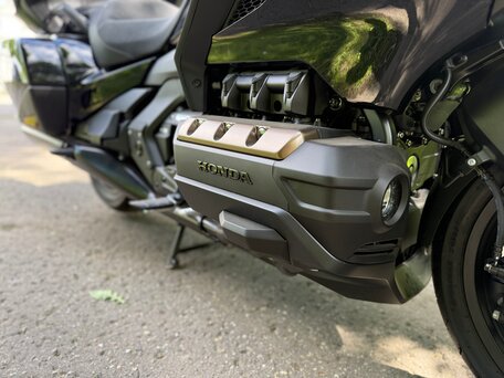 2023 Honda GL 1800 Gold Wing, чёрный, 3030000 рублей, вид 2