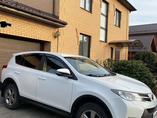 2015 Toyota RAV4 IV (XA40), белый, 2220000 рублей, вид 3