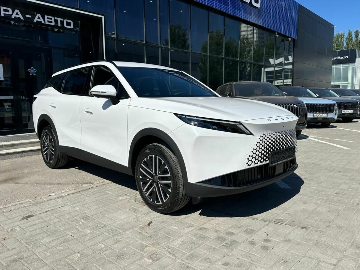 Открыть фотографии: Omoda C7