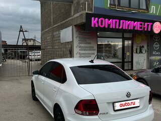 2018 Volkswagen Polo V Рестайлинг, белый, 850000 рублей, вид 5