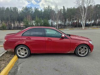 2008 Mercedes-Benz C-Класс 180 Kompressor III (W204), красный, 770000 рублей, вид 3