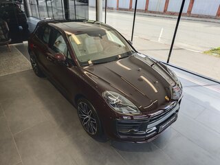 2025 Porsche Macan I Рестайлинг 2, фиолетовый, 13940000 рублей, вид 4