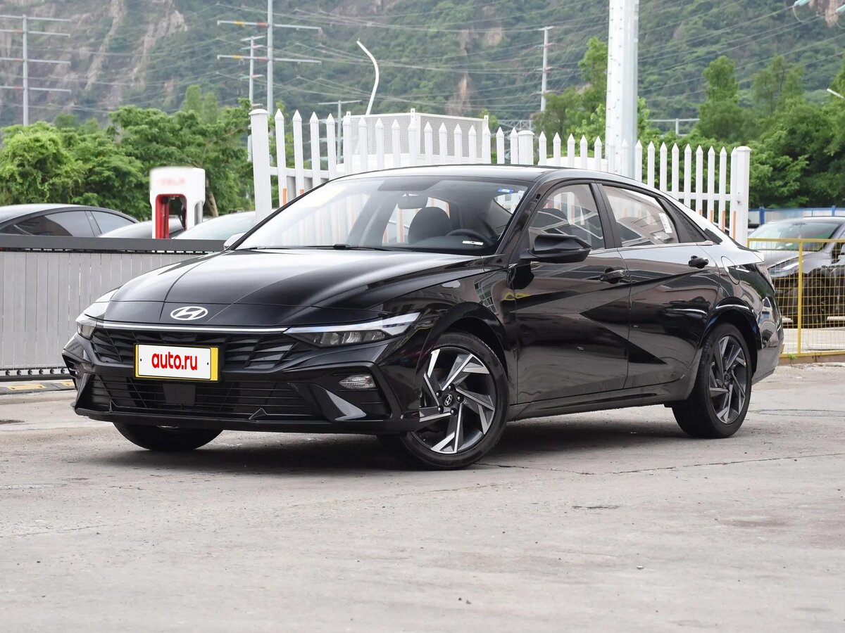 Открыть фотографии: Hyundai Elantra VII (CN7) Рестайлинг