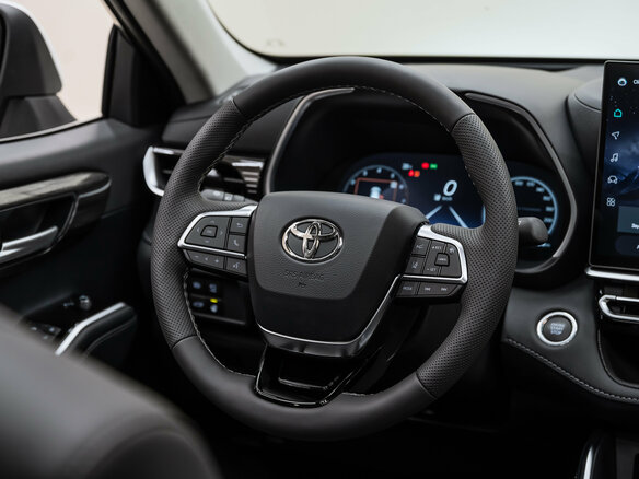 2026 Toyota Highlander IV (XU70), белый - вид 8