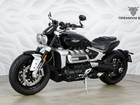 2020 Triumph Rocket III, чёрный, 1999000 рублей, вид 3