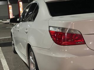 2006 BMW 5 серии 525i V (E60/E61), белый, 1000000 рублей, вид 3
