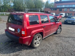 2007 Jeep Liberty (Patriot), красный, 850000 рублей, вид 3