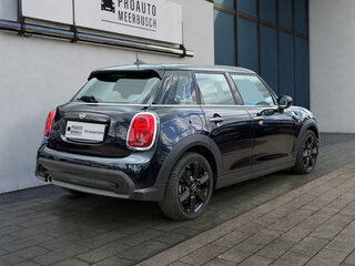 2022 Mini Hatch Cooper III (F55/F56) Рестайлинг 2, чёрный, 2119000 рублей, вид 4
