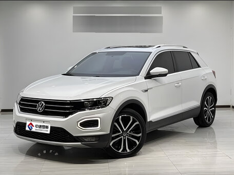 2023 Volkswagen T-Roc I Рестайлинг, белый, 1940000 рублей, вид 1