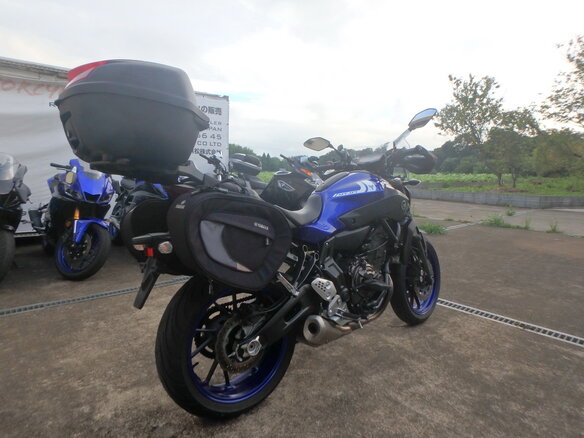 2017 Yamaha MT-07 (FZ-07), синий, 720000 рублей - вид 5