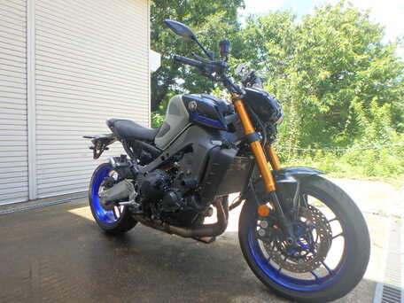 2021 Yamaha MT-09 (FZ-09), серый, 1150000 рублей, вид 1