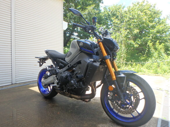 2021 Yamaha MT-09 (FZ-09), серый, 1150000 рублей