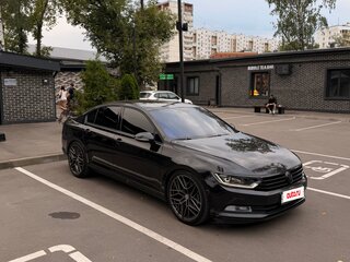 2019 Volkswagen Passat B8, чёрный, 2550000 рублей, вид 3